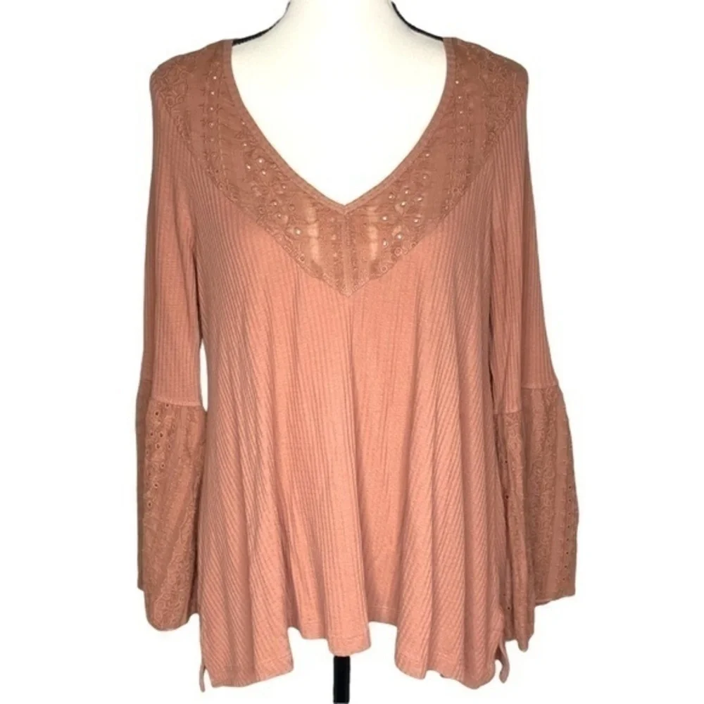 Free People Top Blush Pink Sayluita Boho Eyelet Bell Sleeve Thermal V Neck Small